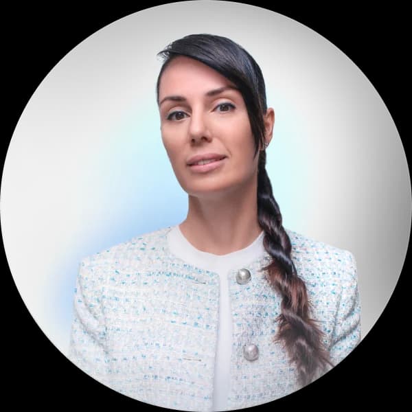 Valentina Lipskaya — Clinical Psychologist, Gestalt Therapist, CBT Association Member, ICF Coach, and MBA Professor.